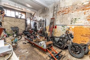 .- click for photo gallery